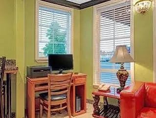 Quality Inn & Suites Sacramento